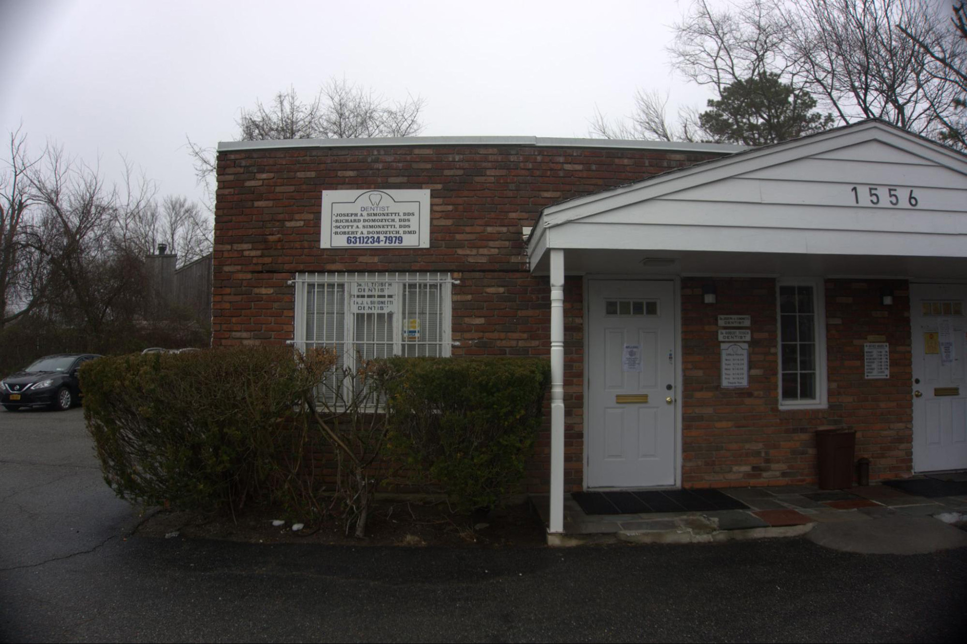 Cosmetic Dental Office 11717