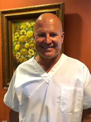 Cosmetic Dentist in Brentwood